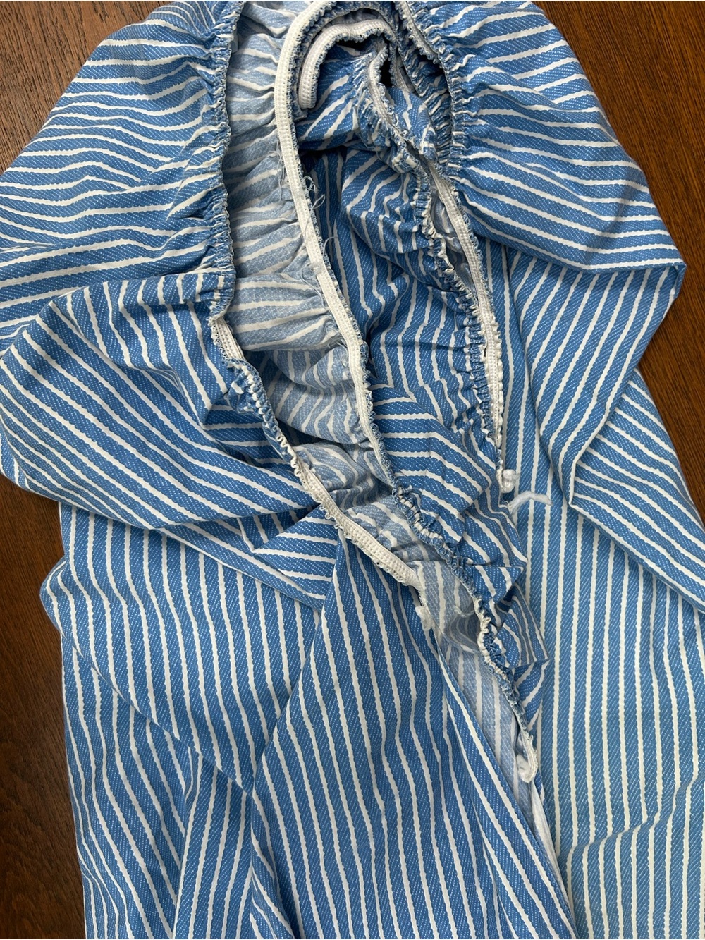 OSHKOSH B’Gosh Blue with White Stripe SHEET, size Full, Fitted. Vintage. Ex cond